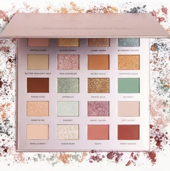 ICONIC London Other - ICONIC London Treat Yourself Eyeshadow Palette 20 Pan